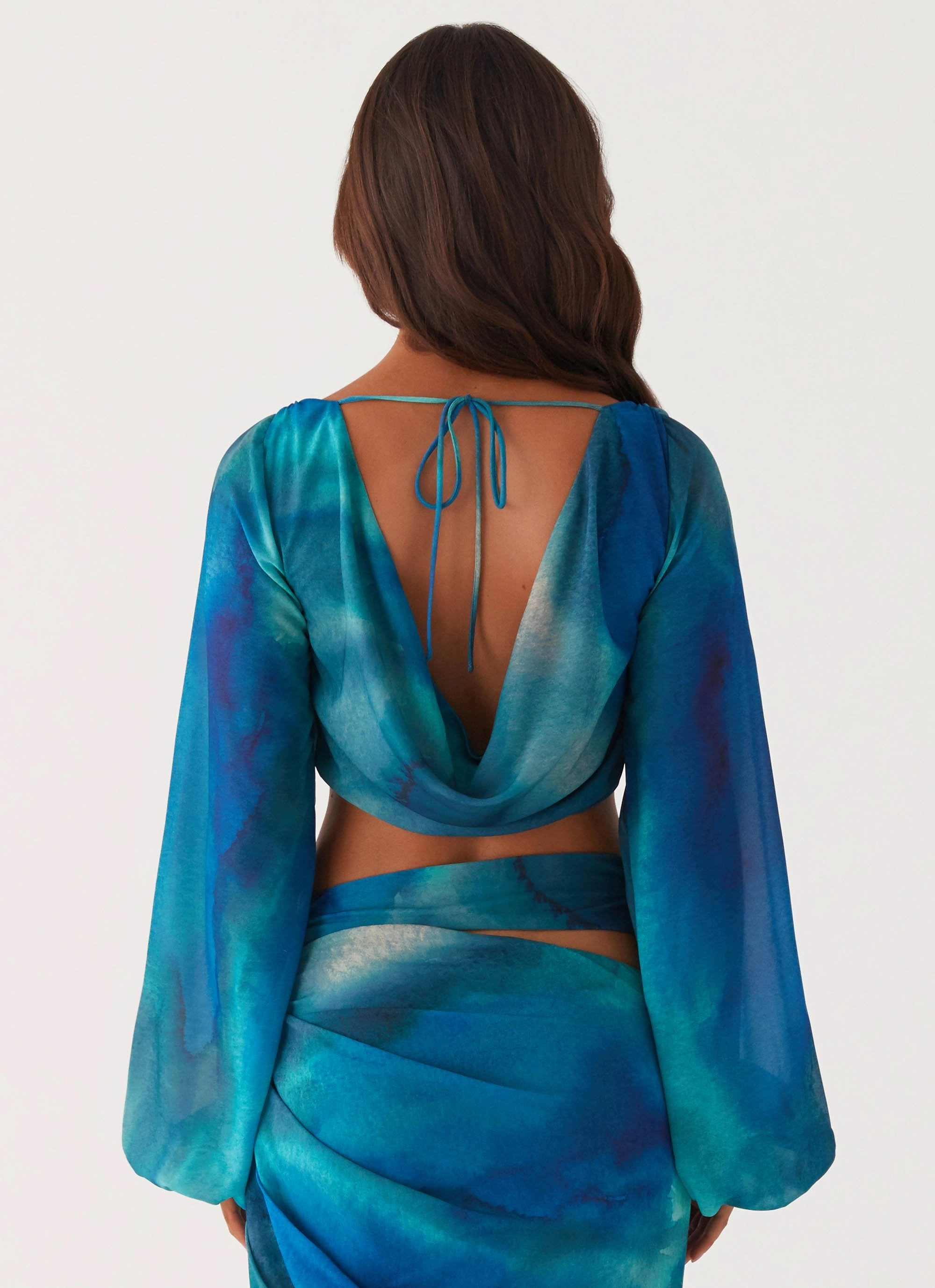 RecyclablePackaging Breathable layers Austin Long Sleeve Top - Blue Tie Dye