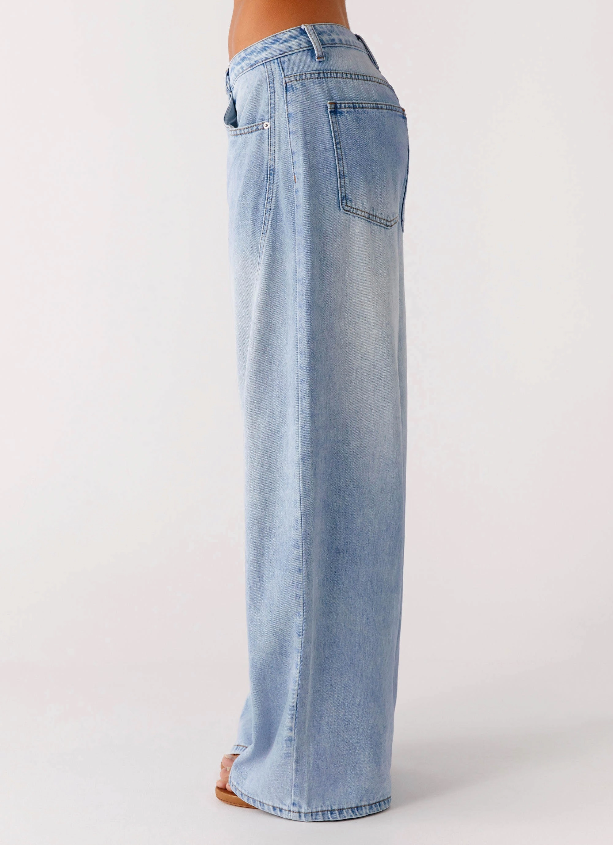 High Durability Thread Simple Utility Timeless Wide Leg Jeans - Bleached Blue