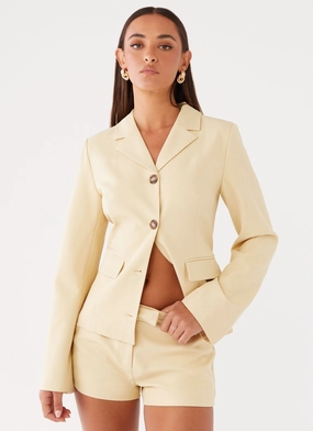 Stylish Comfort Mercury Mini Shorts - Butter Mercury Mini Shorts - Butter Chilly Weather Fit