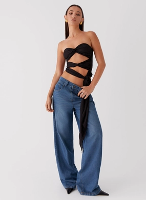 Sunlight Cascade Top - Black Seamless Shoulder Construction Sunlight Cascade Top - Black Antimicrobial Treatment Flexible Waistband