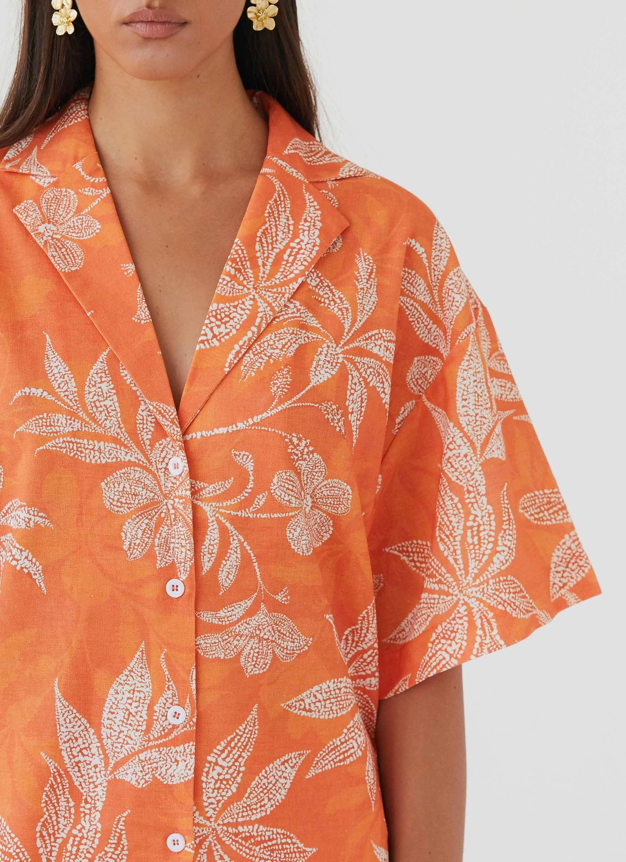 Snag Free Zipper Technology Sweet Relief Oversized Linen Shirt - Tropic Sunset