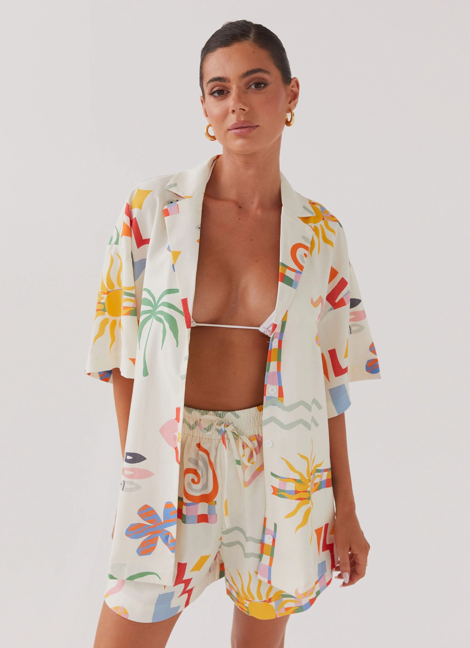 On The Go Layer Tallulah Linen Shorts - Summer Palm