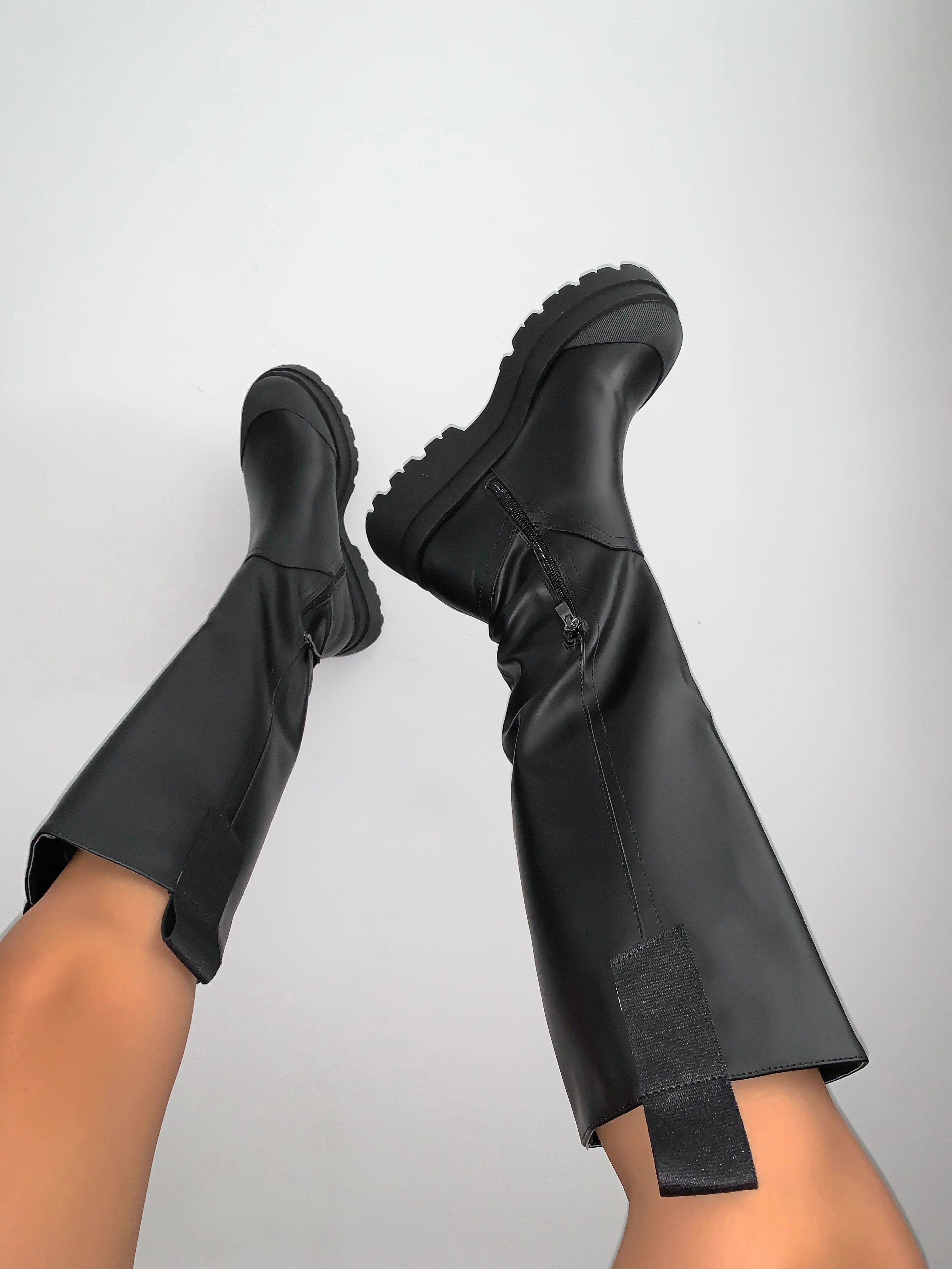 Tear Resistant Gemini Knee High Boots / Black
