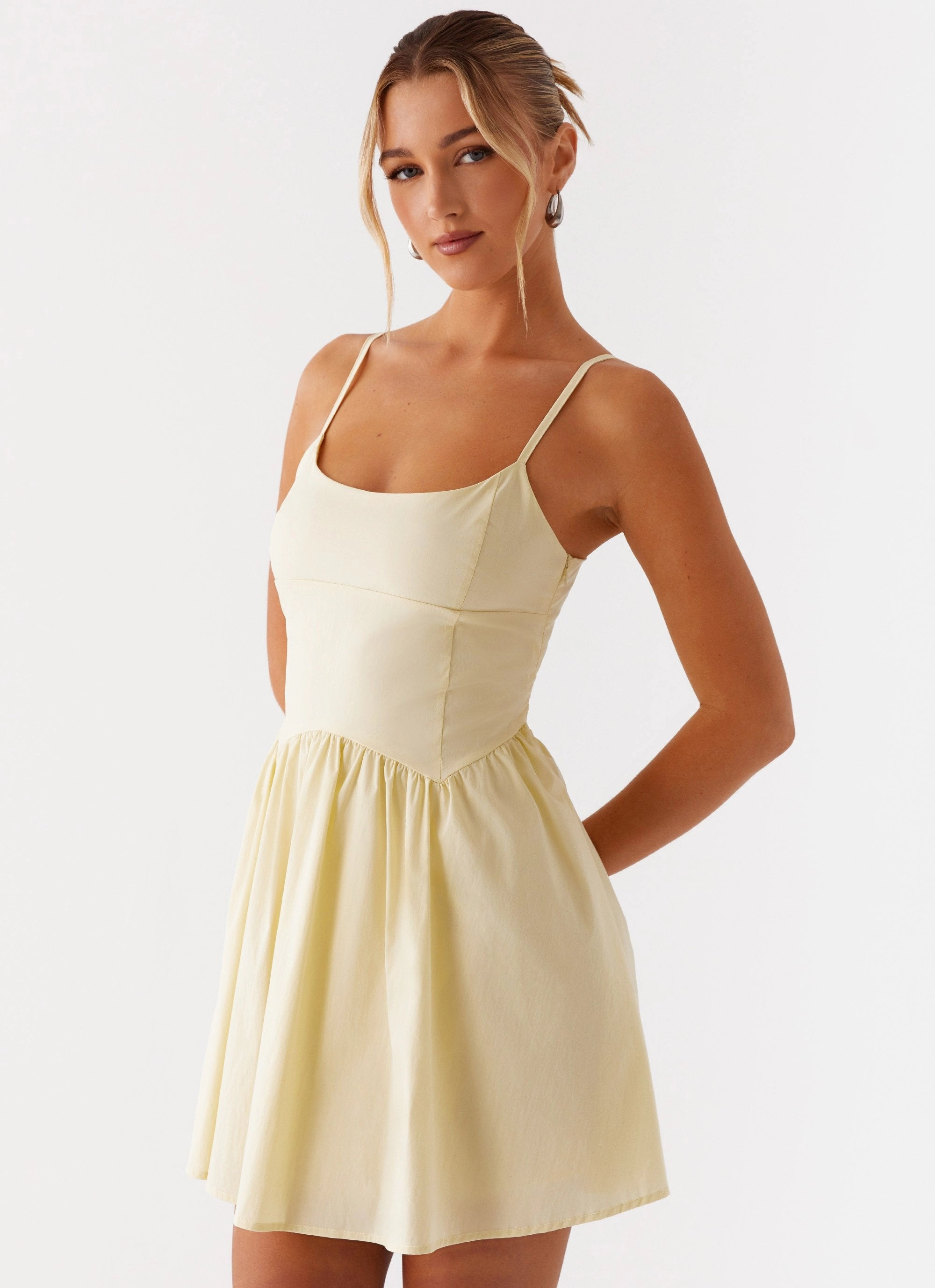 Calm Movement Minimalist Look Tesoro Mio Mini Dress - Yellow
