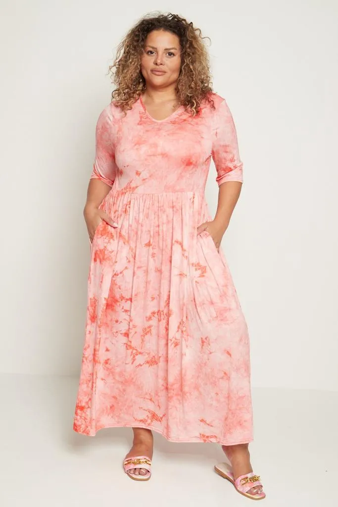 Tie Dye Stretchy Plus Size Maxi Dress with Pockets   Sleeves