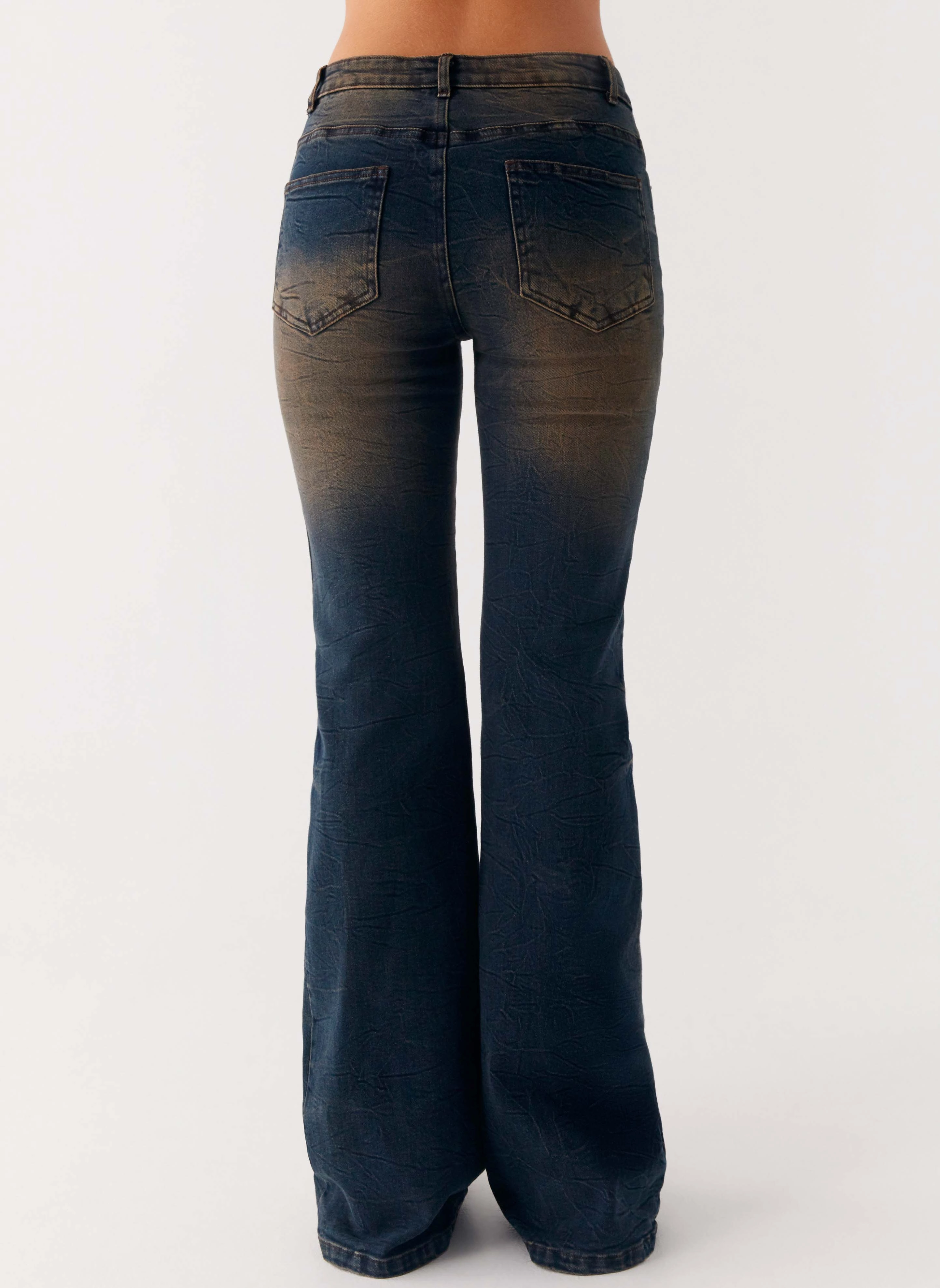 Music Event Picnic Style Effortless Design Oregon Flared Jeans - Dirty Black Wash