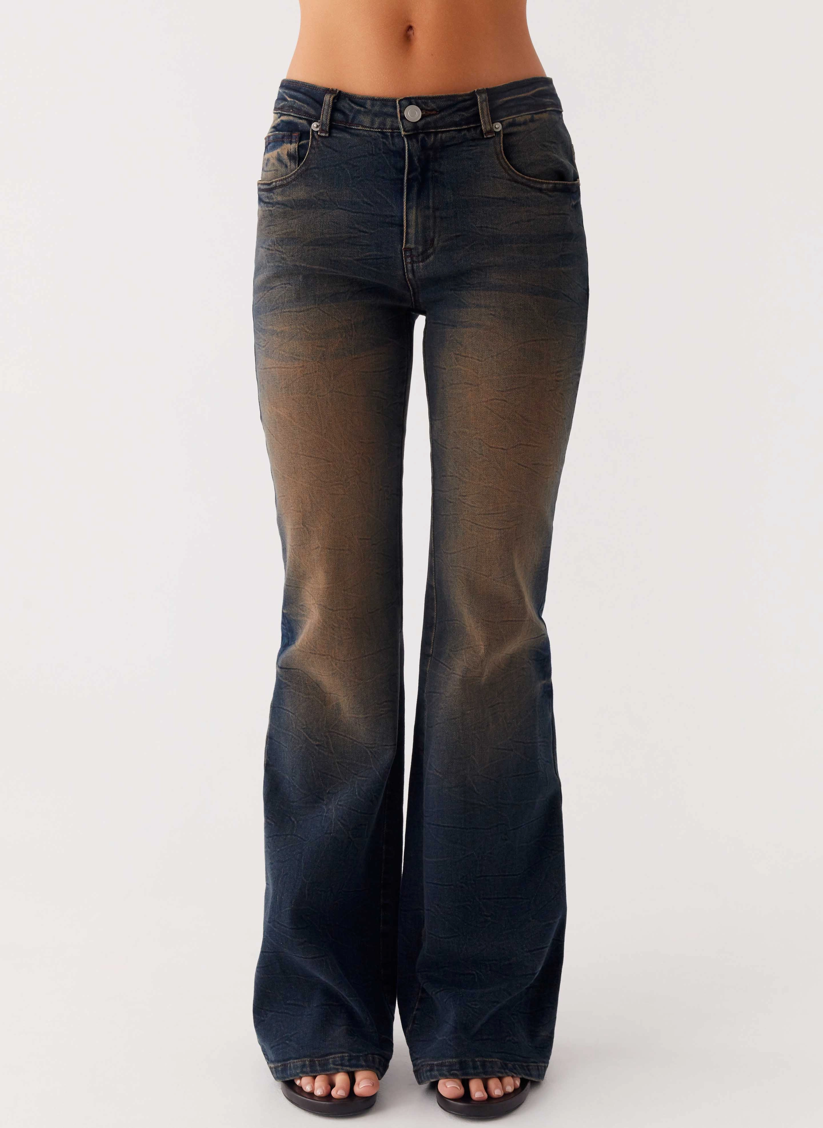 Favorite Basic Oregon Flared Jeans - Dirty Black Wash