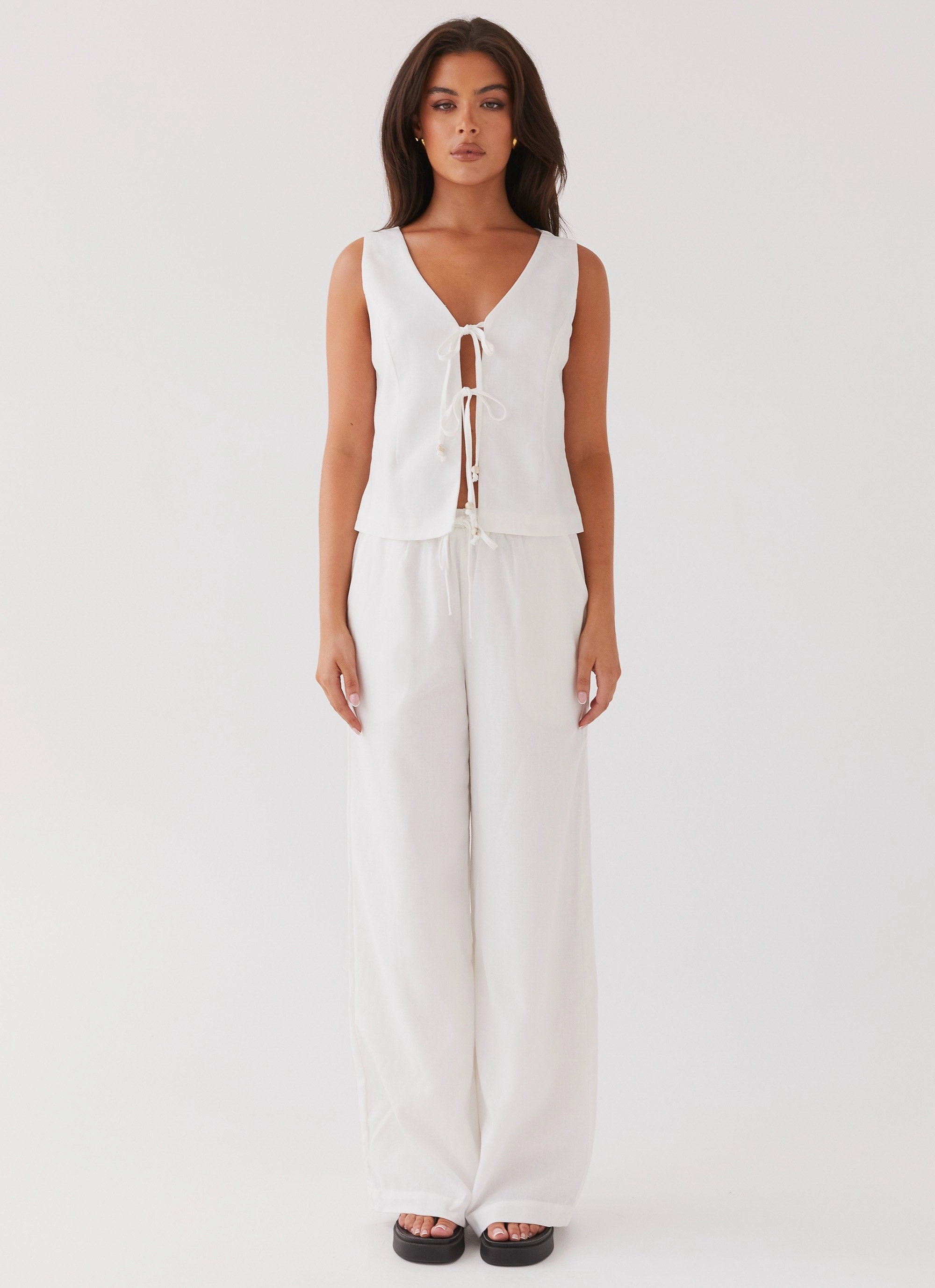 Tina Linen Vest Top - White HeatRegulating