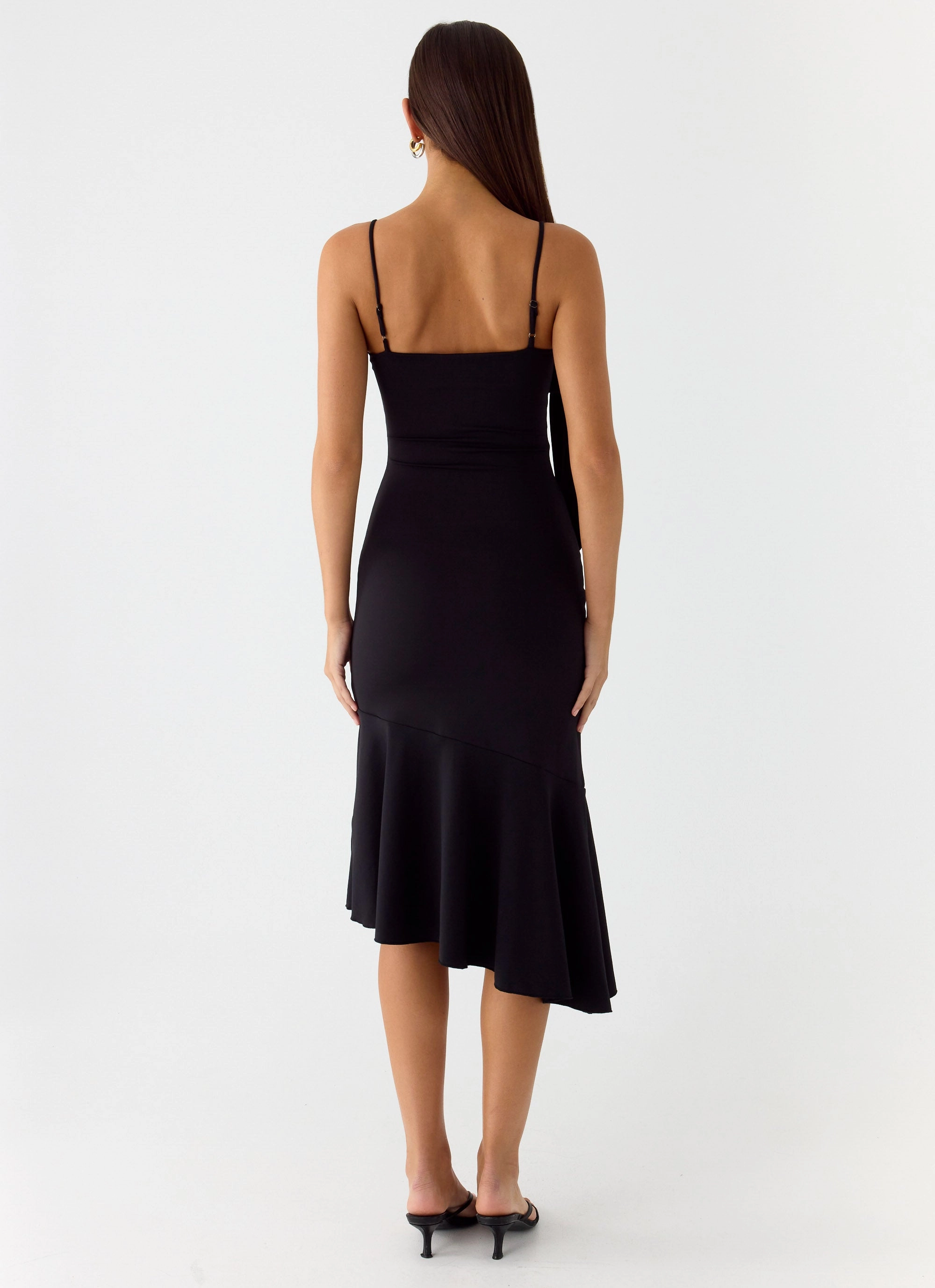 Must-have Trend Appeal Tranquility Asymmetric Midi Dress - Black