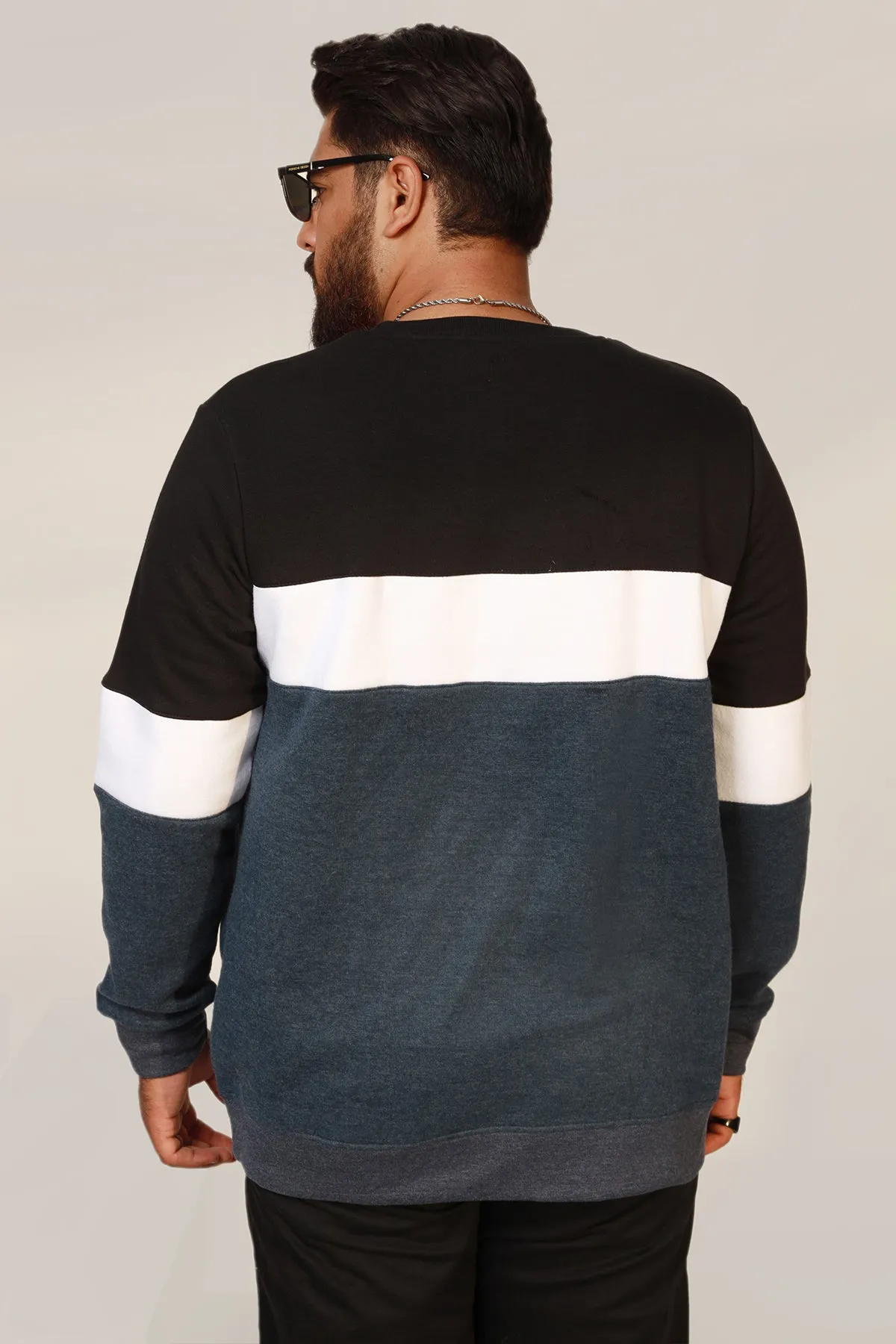 Trend Setter Graphic Sweatshirt (Plus Size) - W22 - USW013P