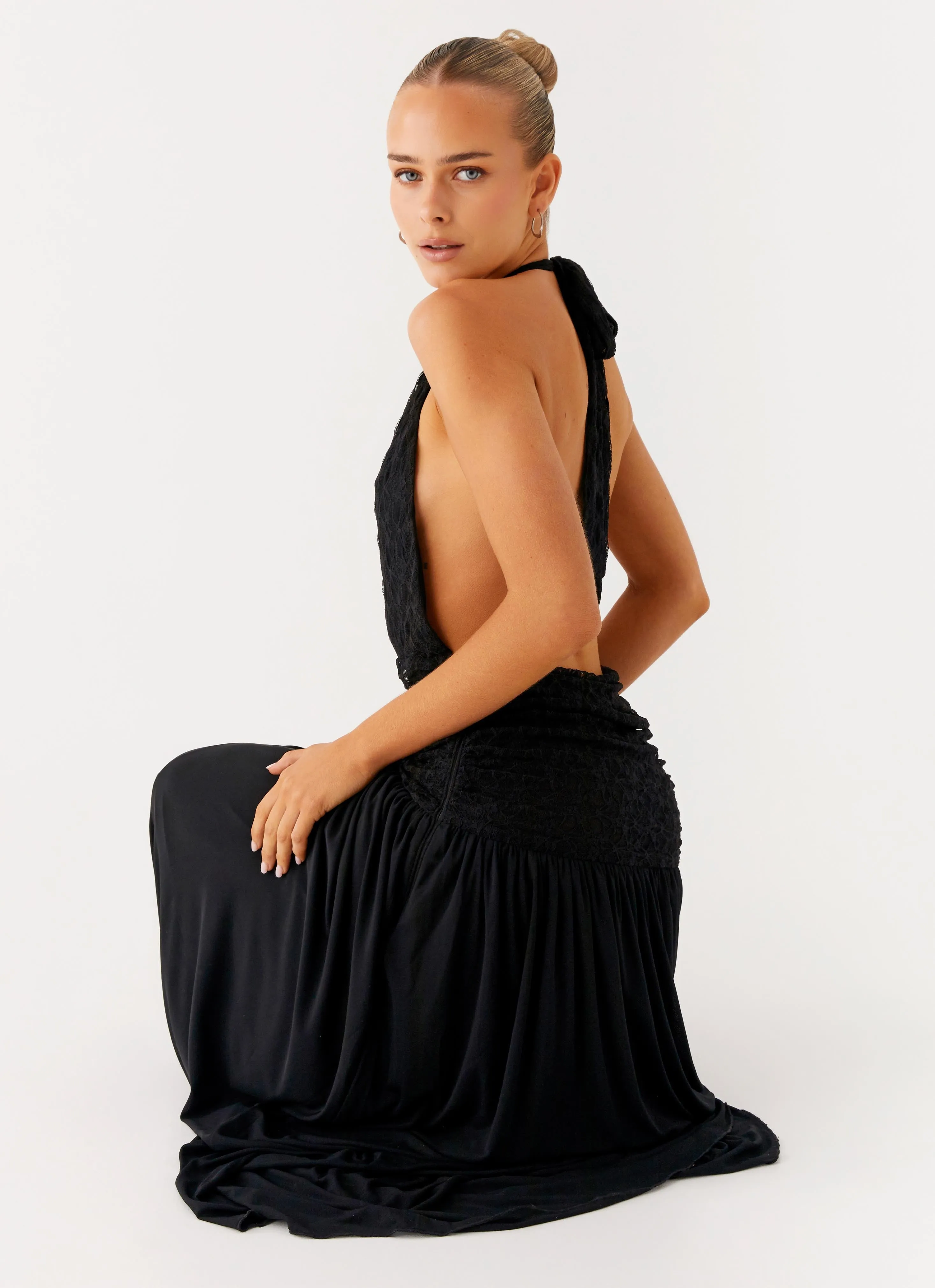 Full Attention Maxi Dress - Black Layering Essential Casual Wear