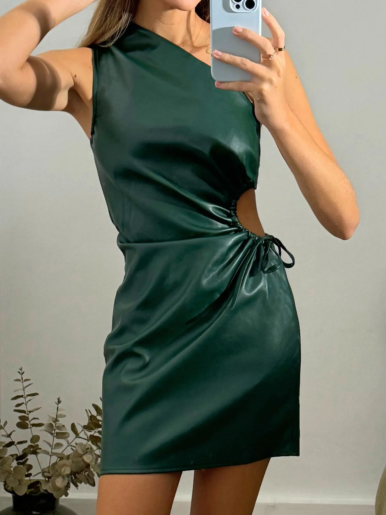 Relax Form Millie One Shoulder Mini Dress / Green PU