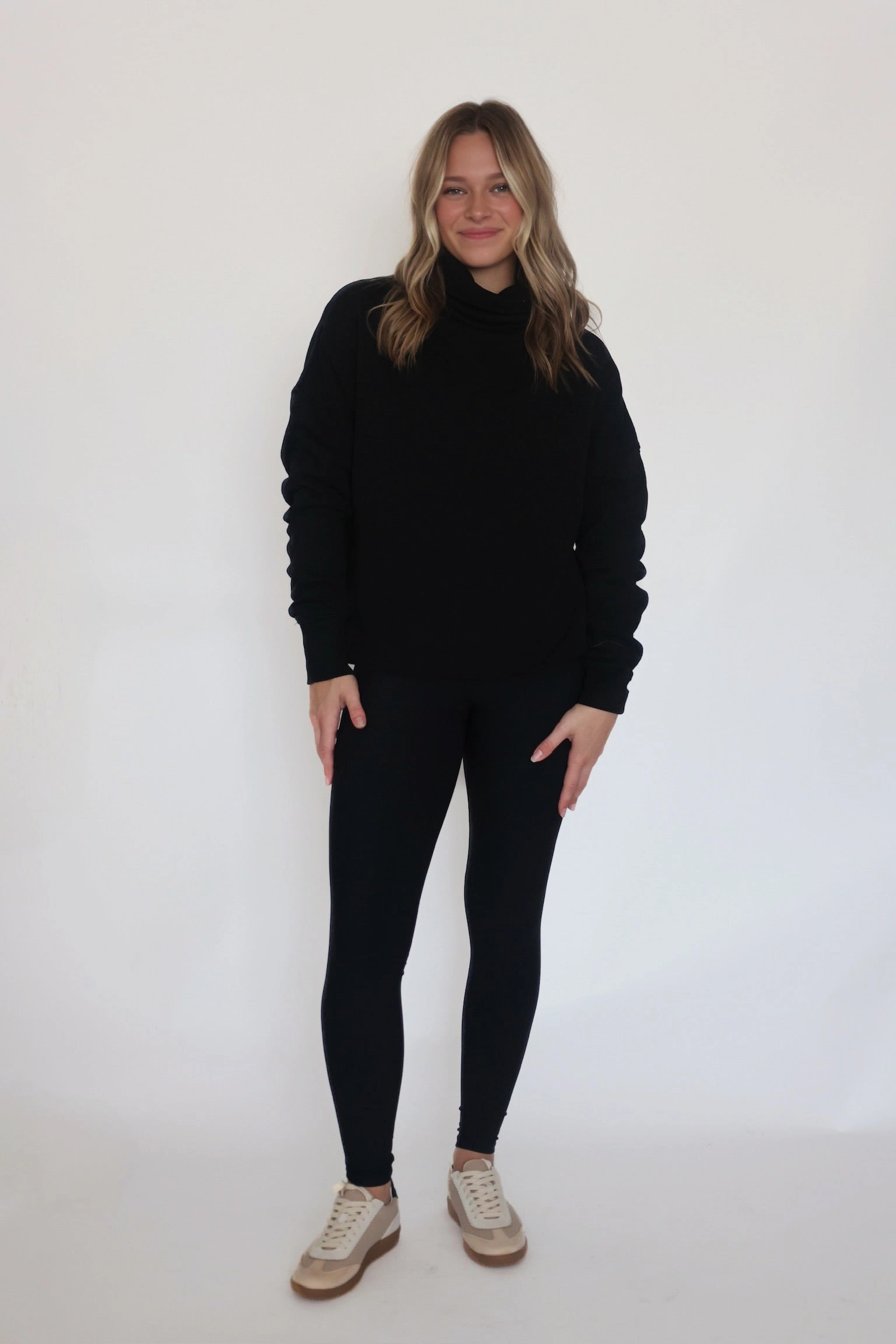 Lounge Layer Turtleneck Anti Slip Shoulder Padding