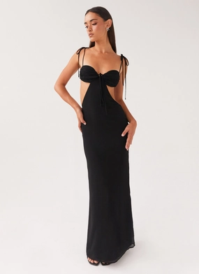 Tyra Ruched Maxi Dress - Black Timeless Waist Tyra Ruched Maxi Dress - Black Contrast-Panel Perfect For Any Occasion