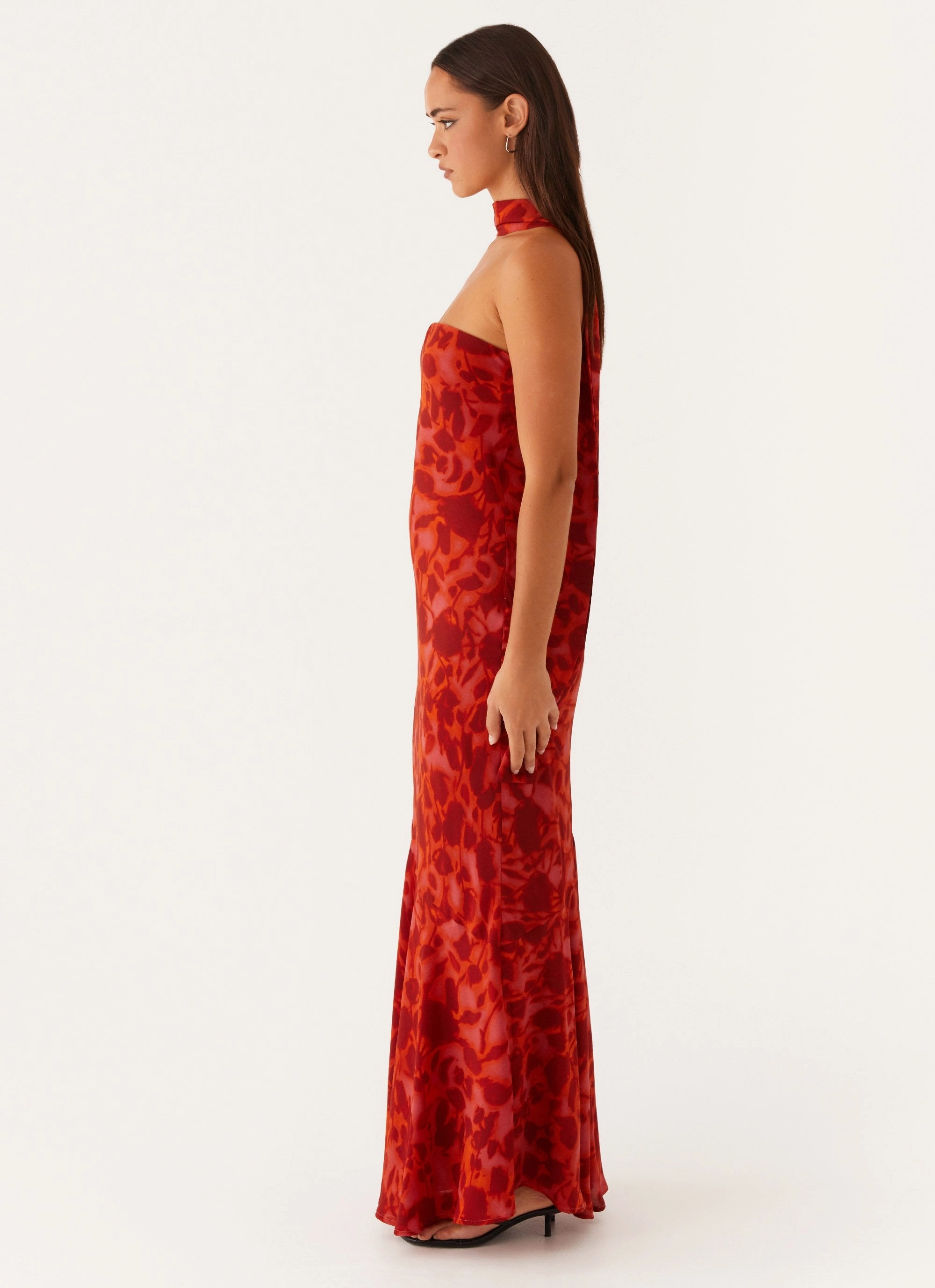 Metallic-Shine Under The Pagoda Maxi Dress - Deep Red Floral