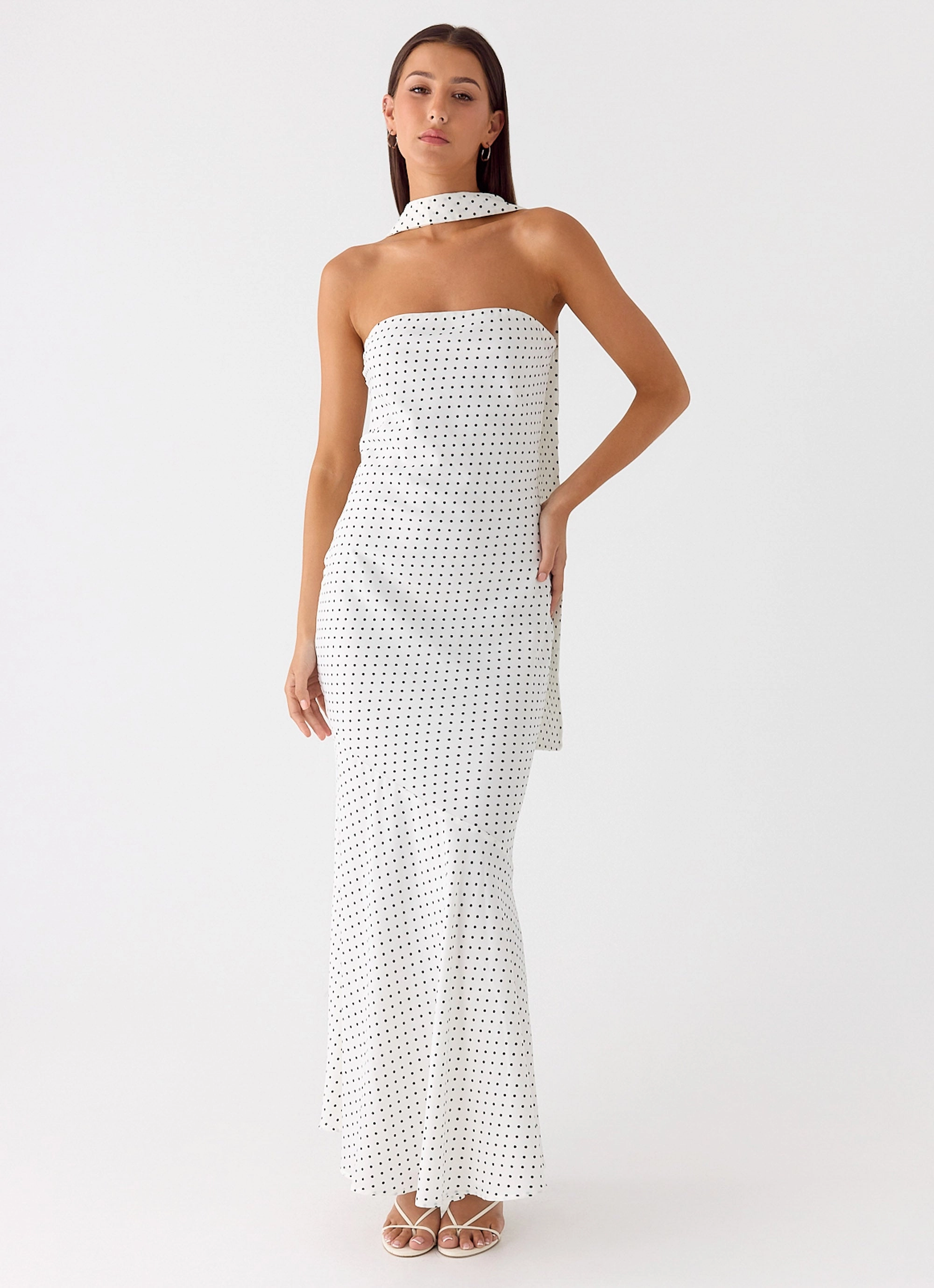 Flattering Waist Design Fit Boxy-Style Under The Pagoda Maxi Dress - White Polkadot