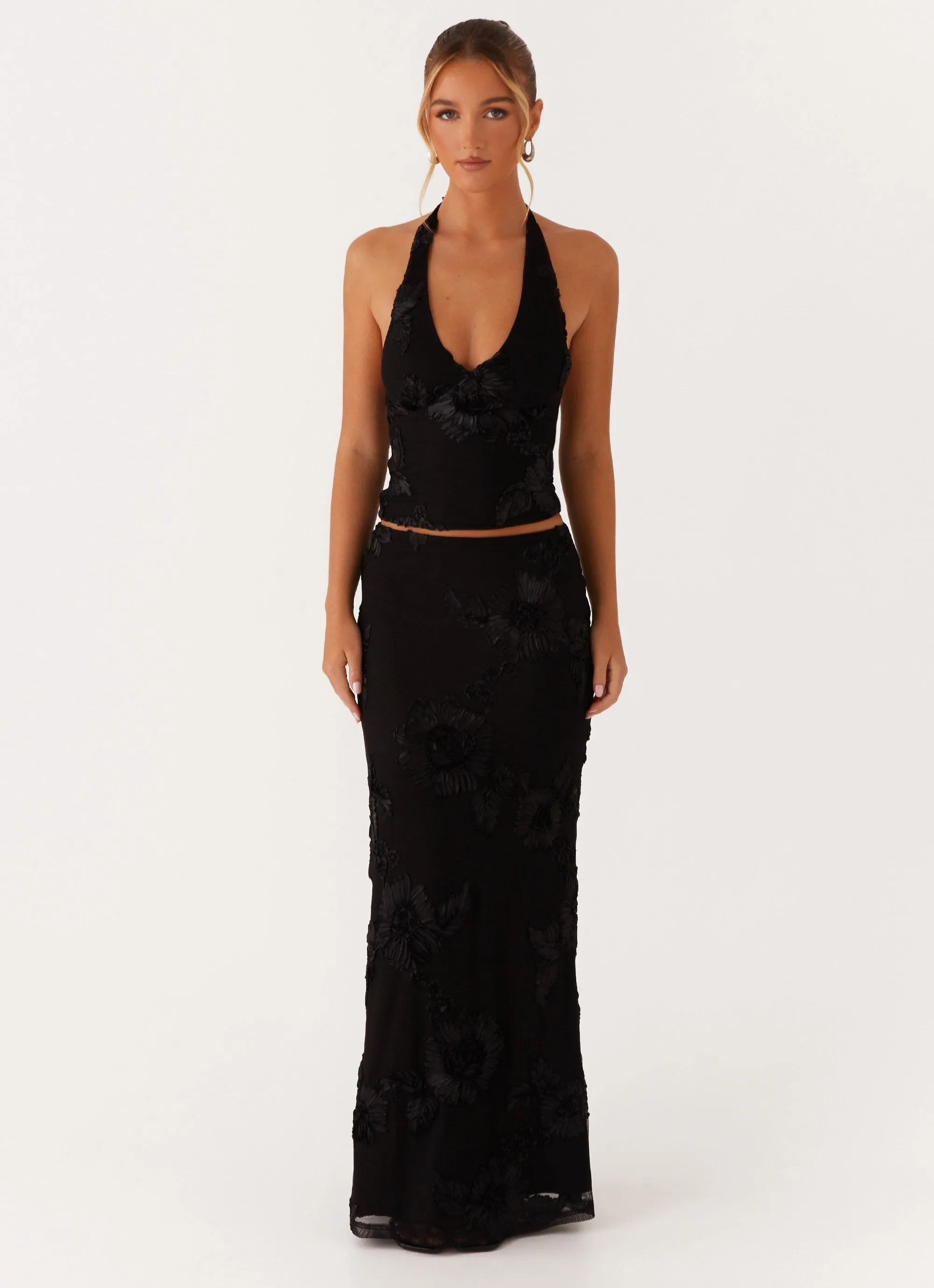 Radiate Maxi Skirt - Black Oversized style