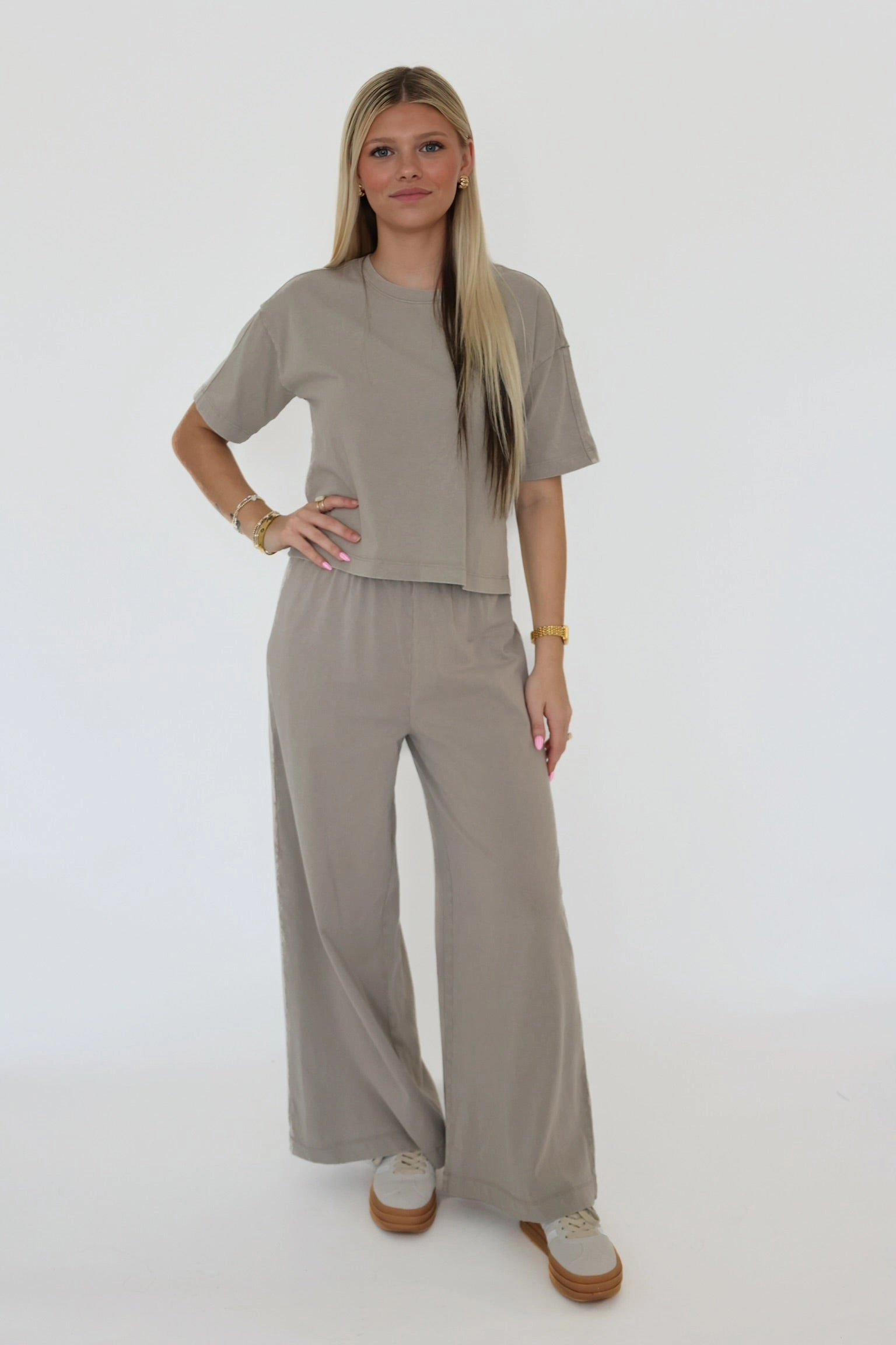 Mesh Panel Details On The Go Tee- Retreat