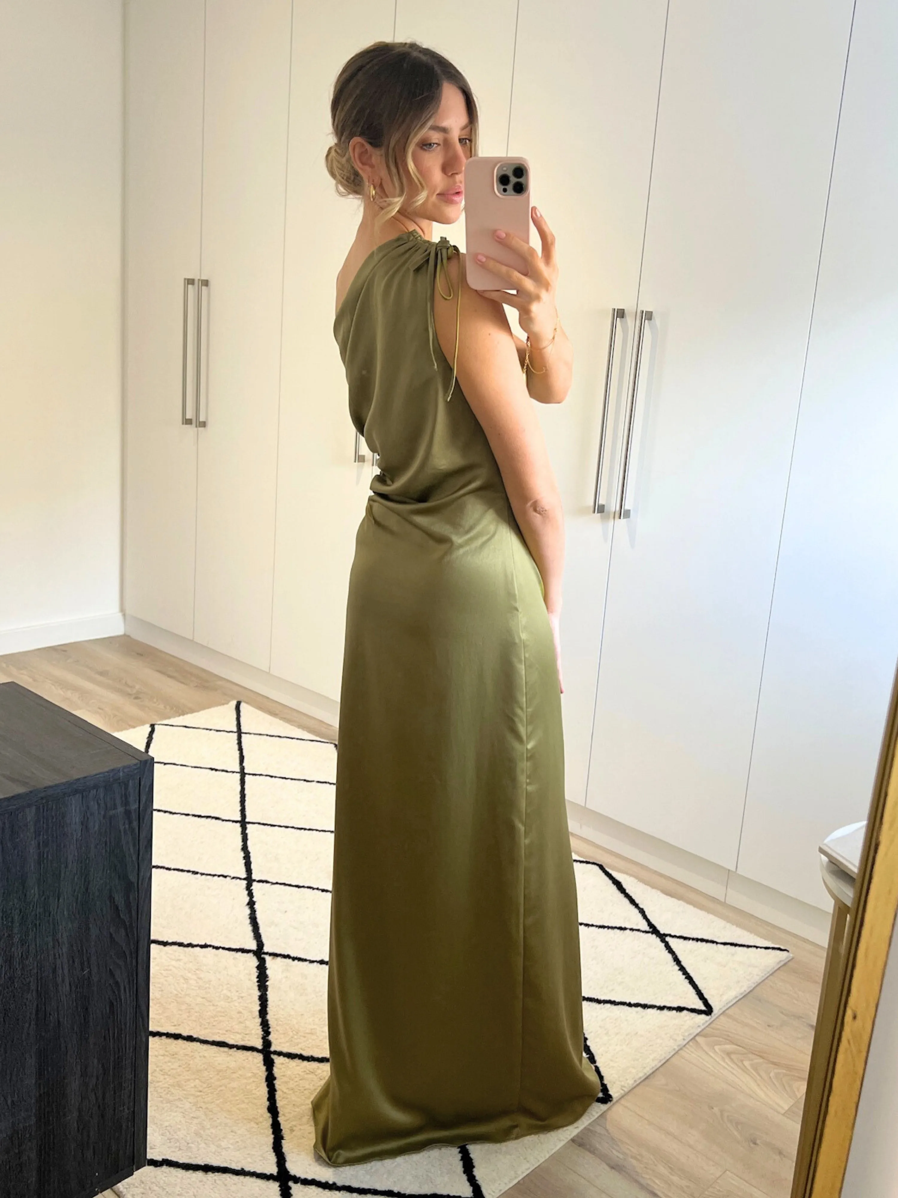 Jovie Cut Out Maxi Dress / Green Casual Tones