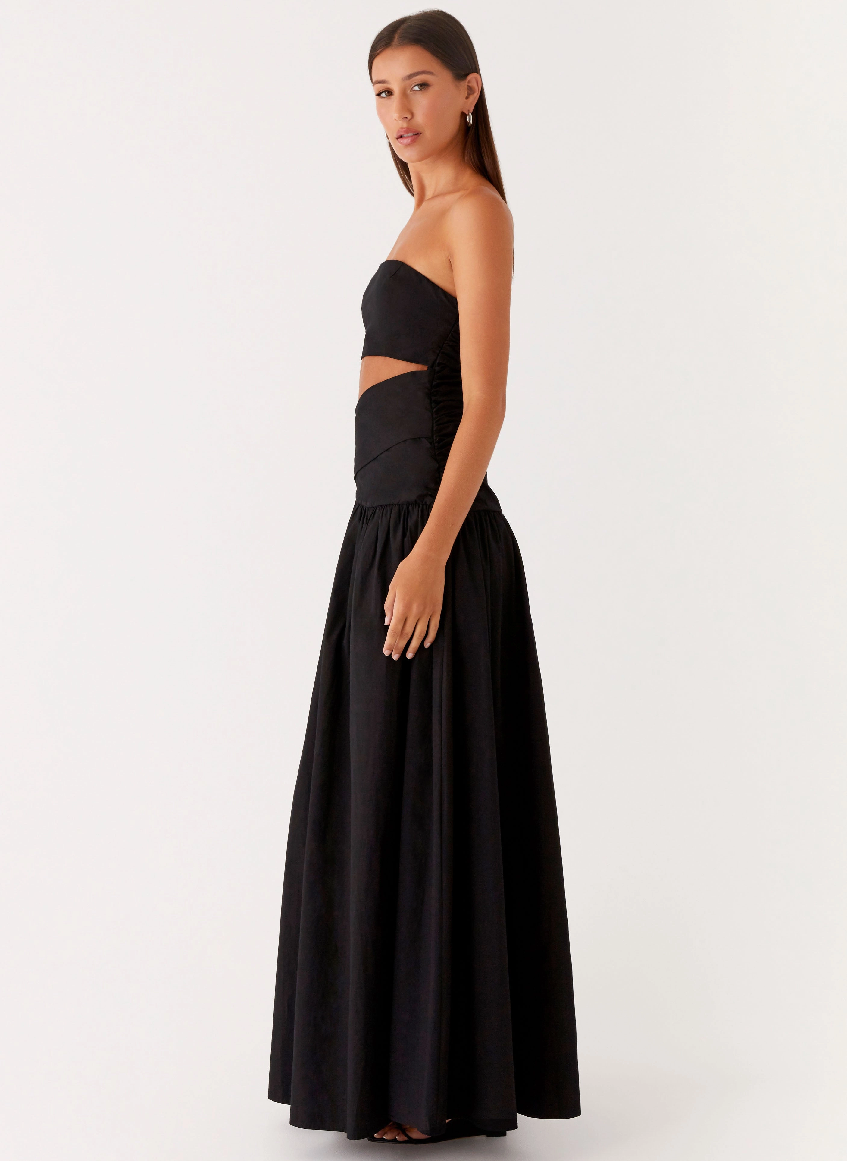 Lumen Maxi Dress - Black Casual Motion