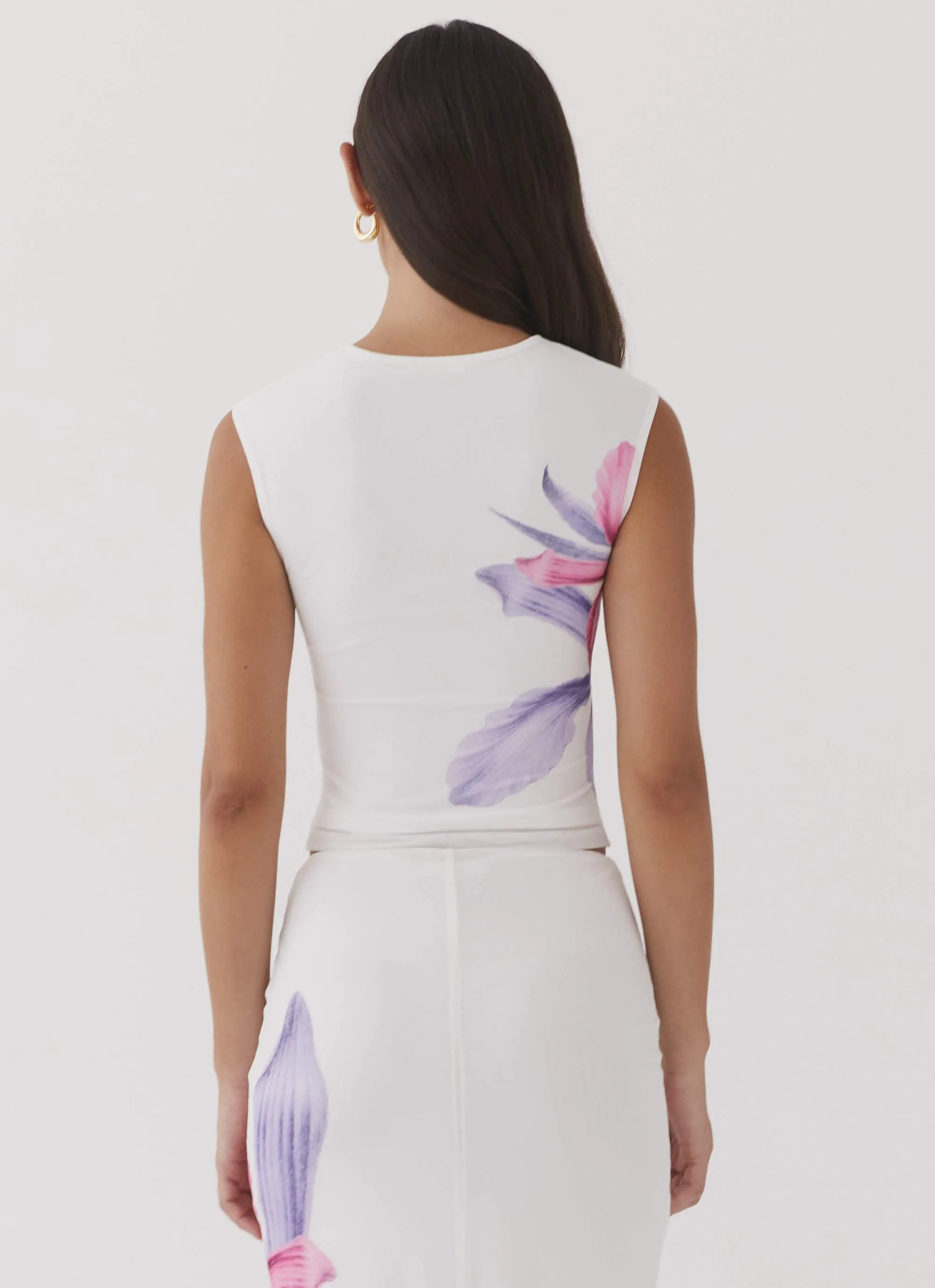 Neutral Tone Stitching Waiting For Dawn Mesh Top - White