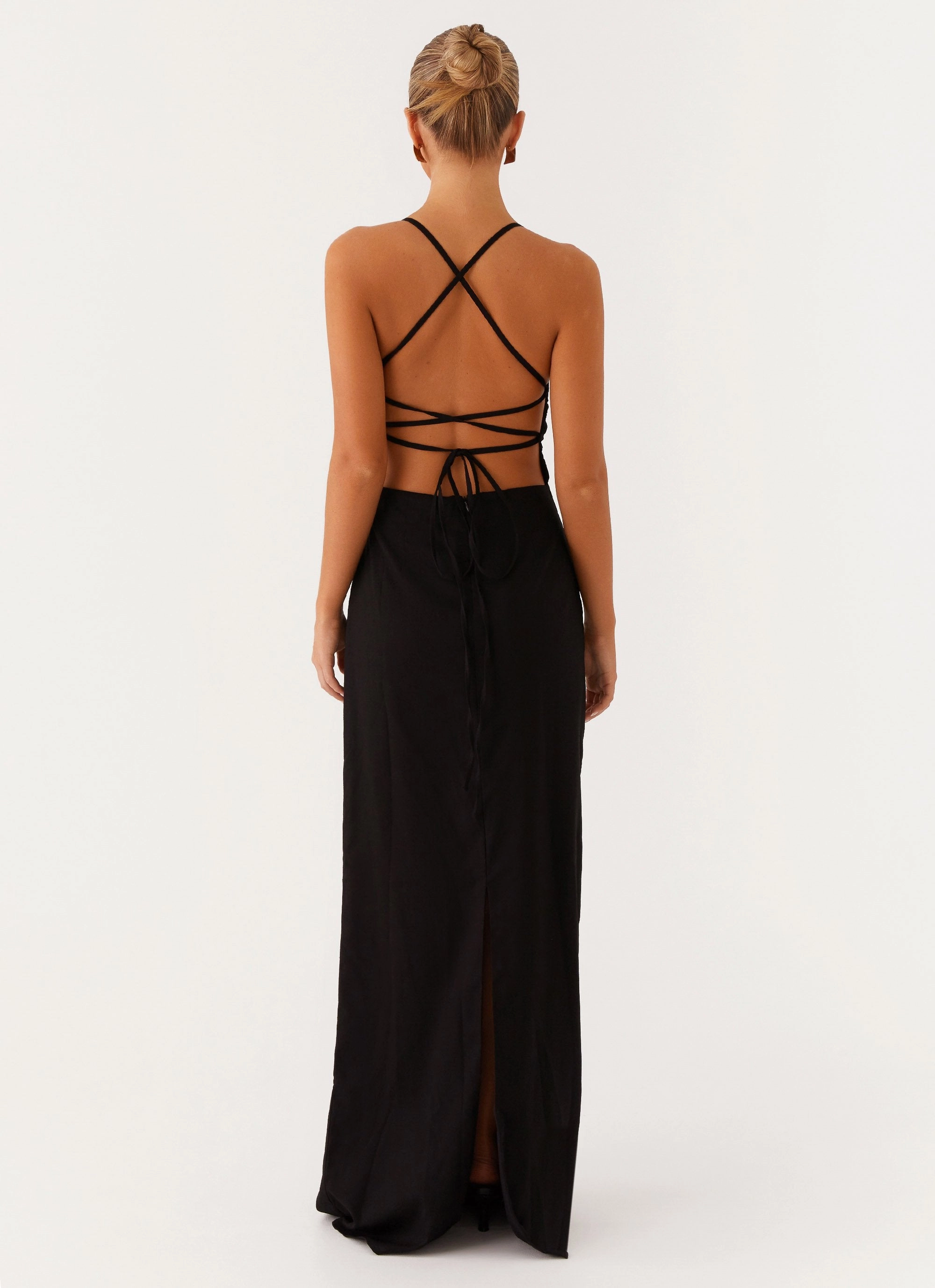 Chic Tailoring Seasonal Comfort Cora Backless Maxi Dress - Black