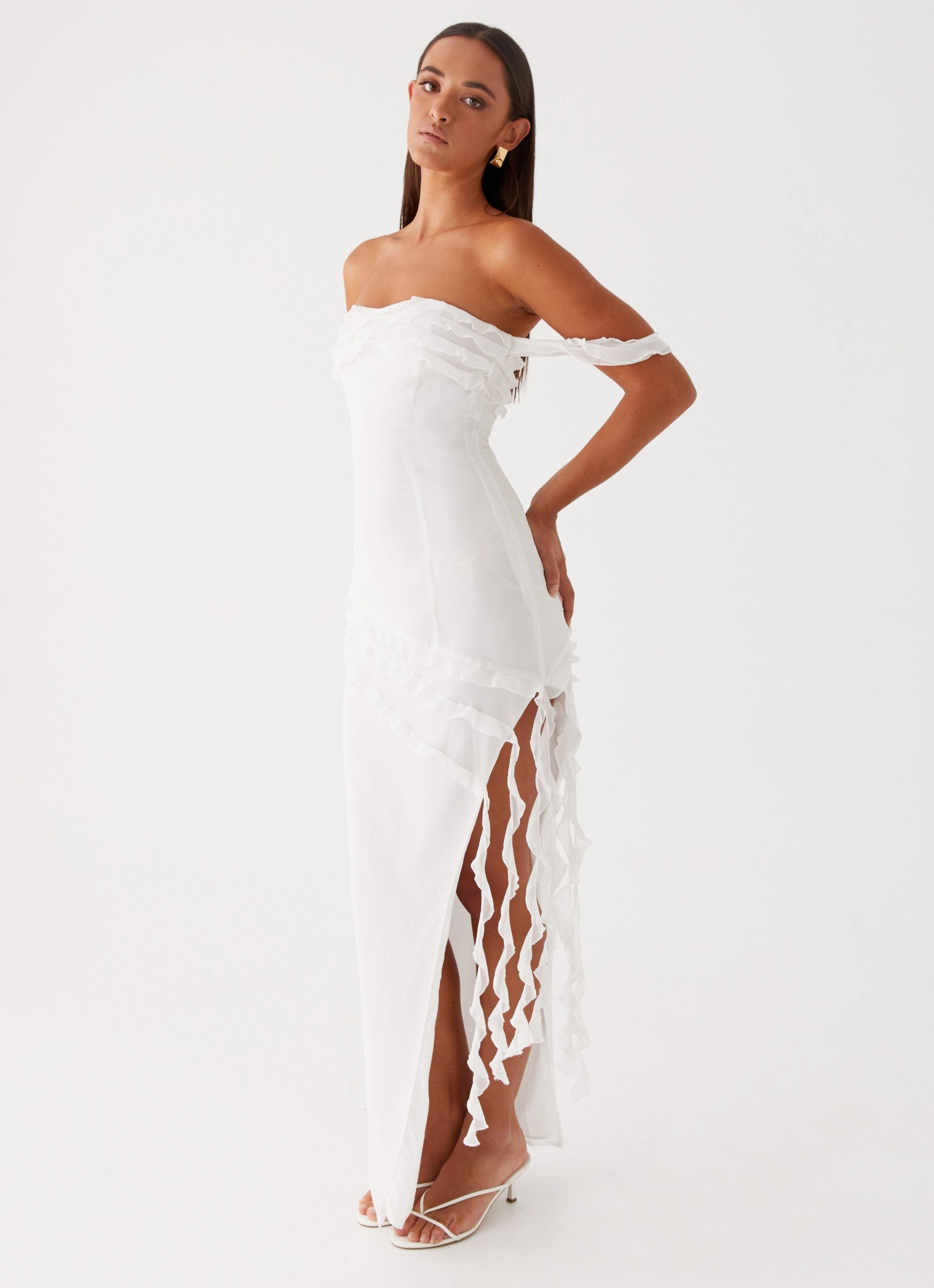 Alaska Maxi Dress - White Relax Motion Classic Edge