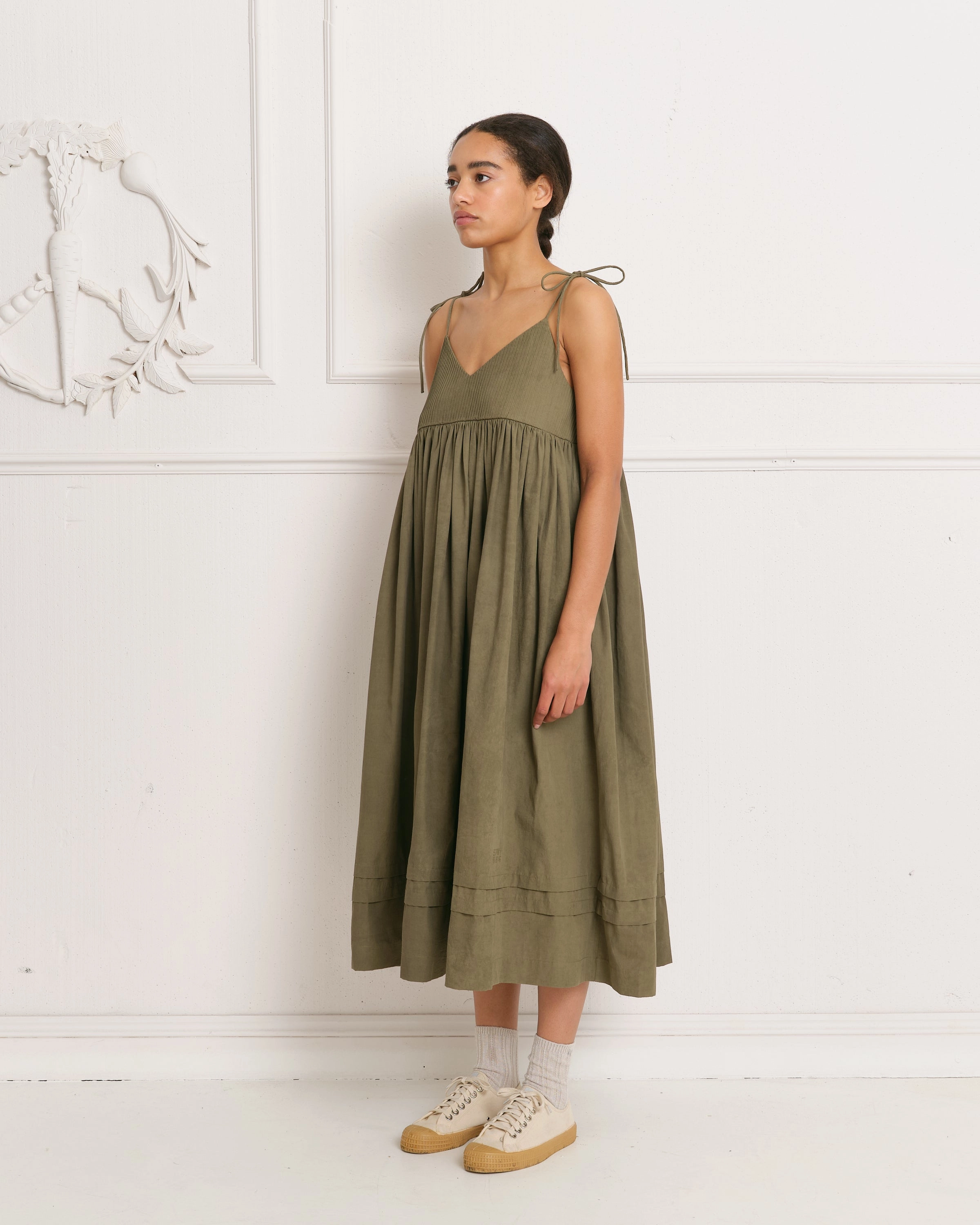 Adjustable Cuff FourWayStretchFabric Daisy Dress - R.T.S. CO-11