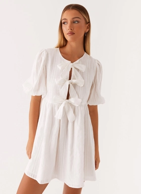 Western Wind Tie Mini Dress - White Premium Material Natural Wrap Stylish Look Western Wind Tie Mini Dress - White