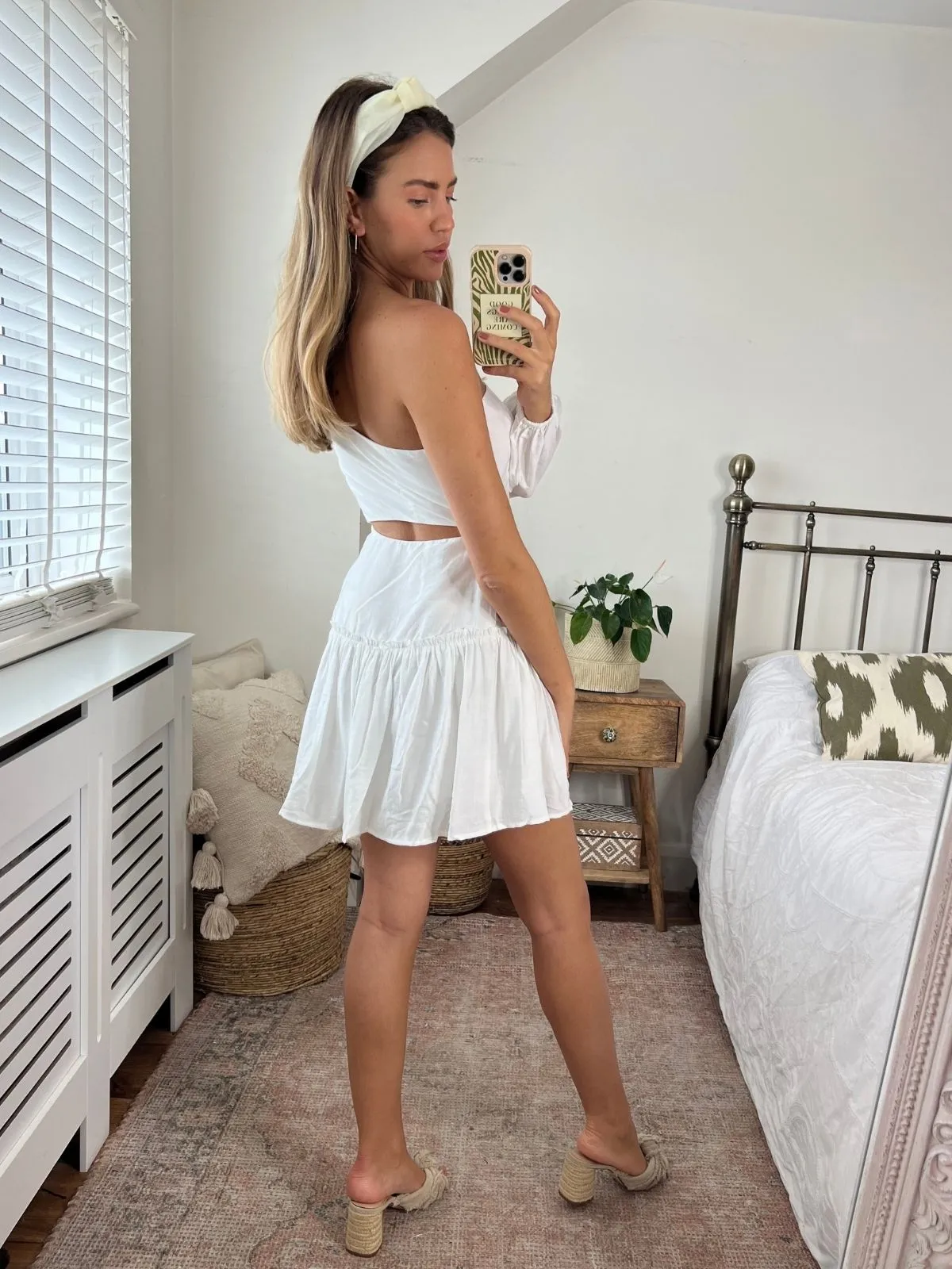 Nia One Shoulder Mini Dress / White Seasonal piece