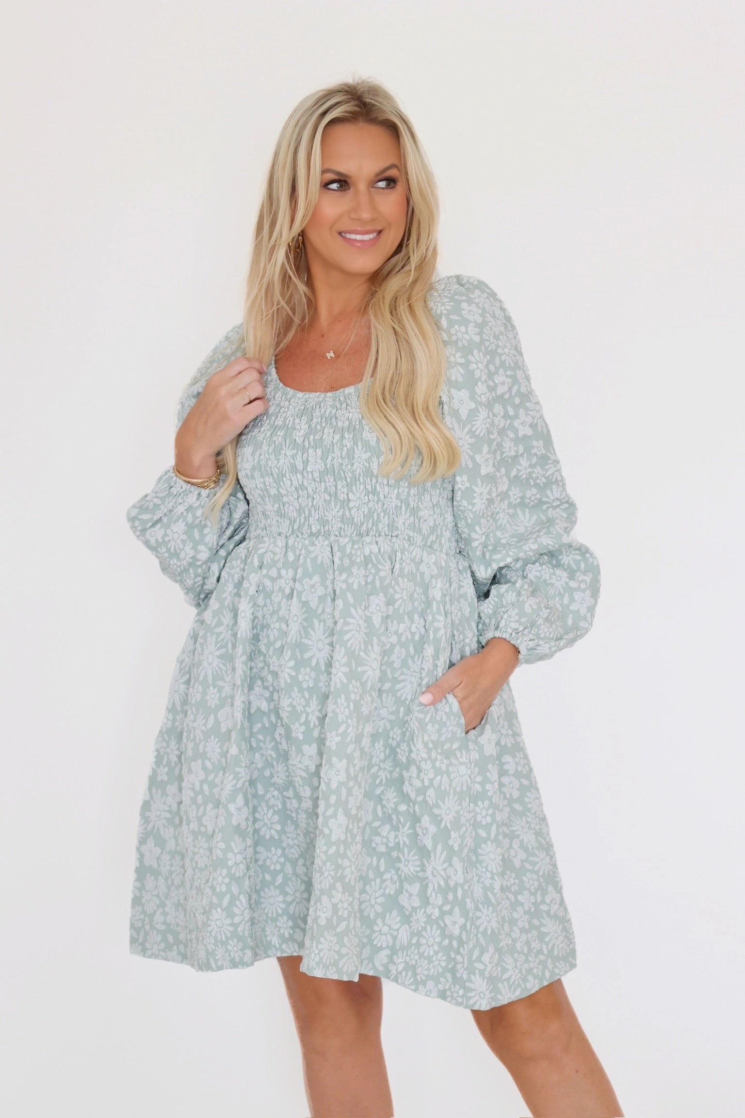 Wind Cap Dress Low Profile Collar