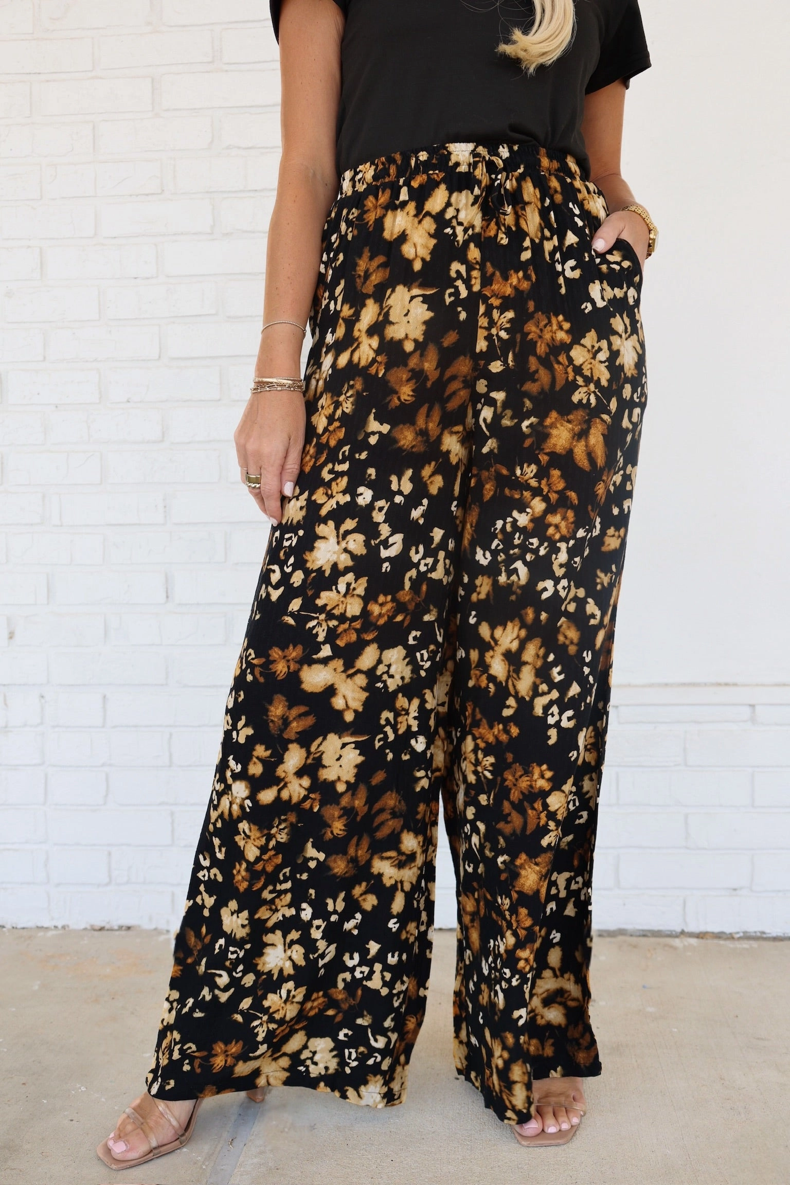 With Ease Pants Wrinkle Free Texture Tagless Neckline