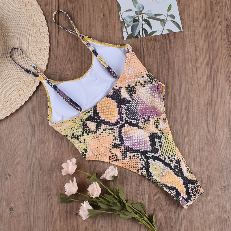 Women's Summer Polyester One-Piece Swimsuit With Snake Print