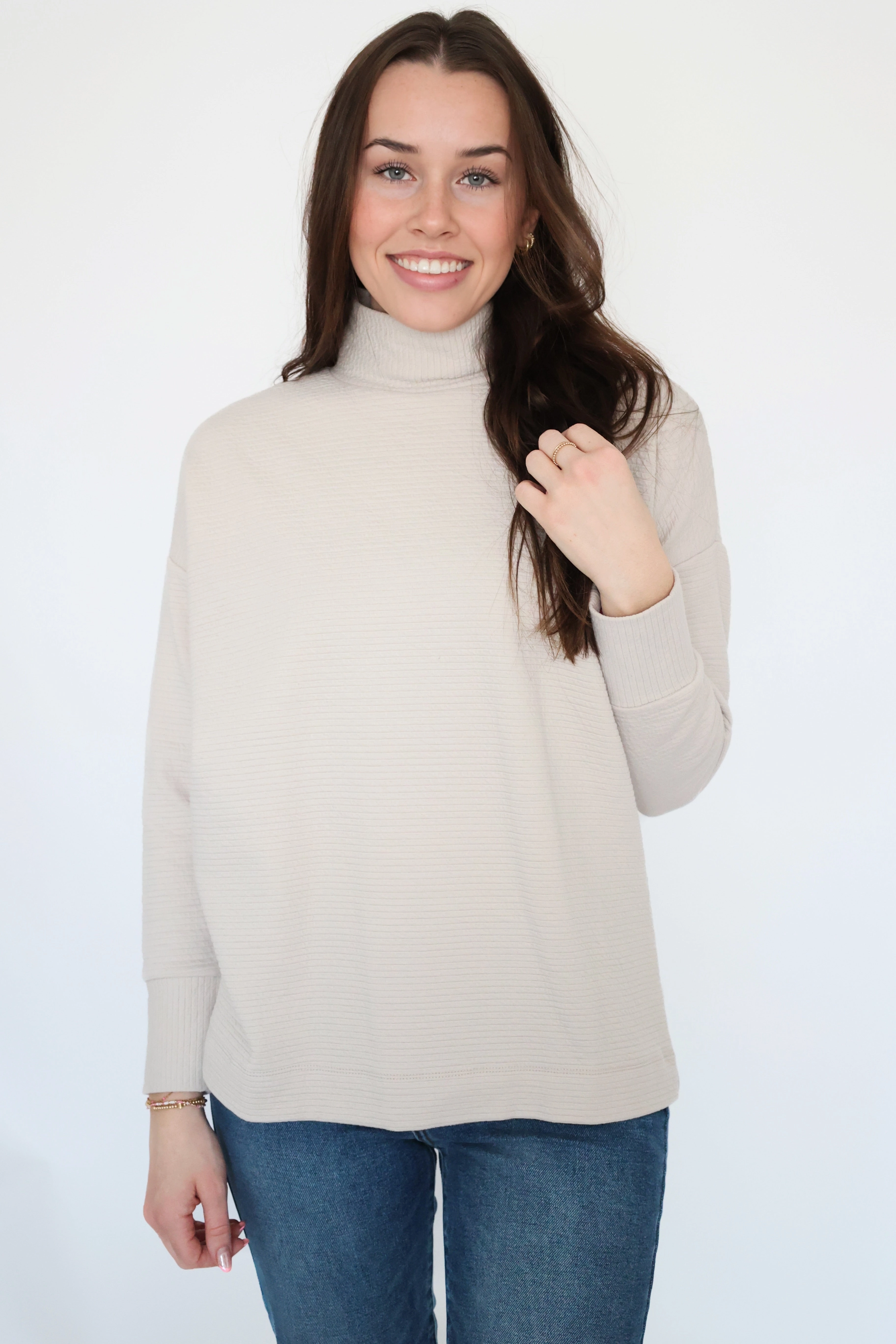 Won't Stop Quilted Pullover - Cloud (final sale) CompressionTechnology Flatlock Seam