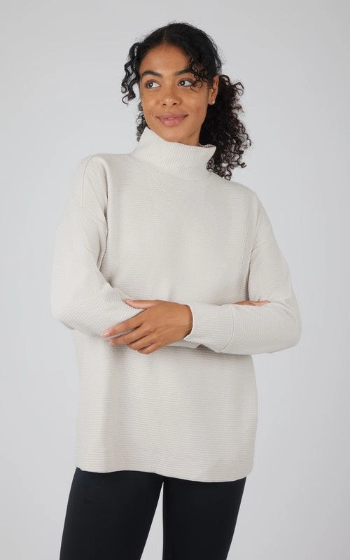 Wrinkle Free Texture BreathableBackVents Won't Stop Quilted Pullover - Cloud (final sale)
