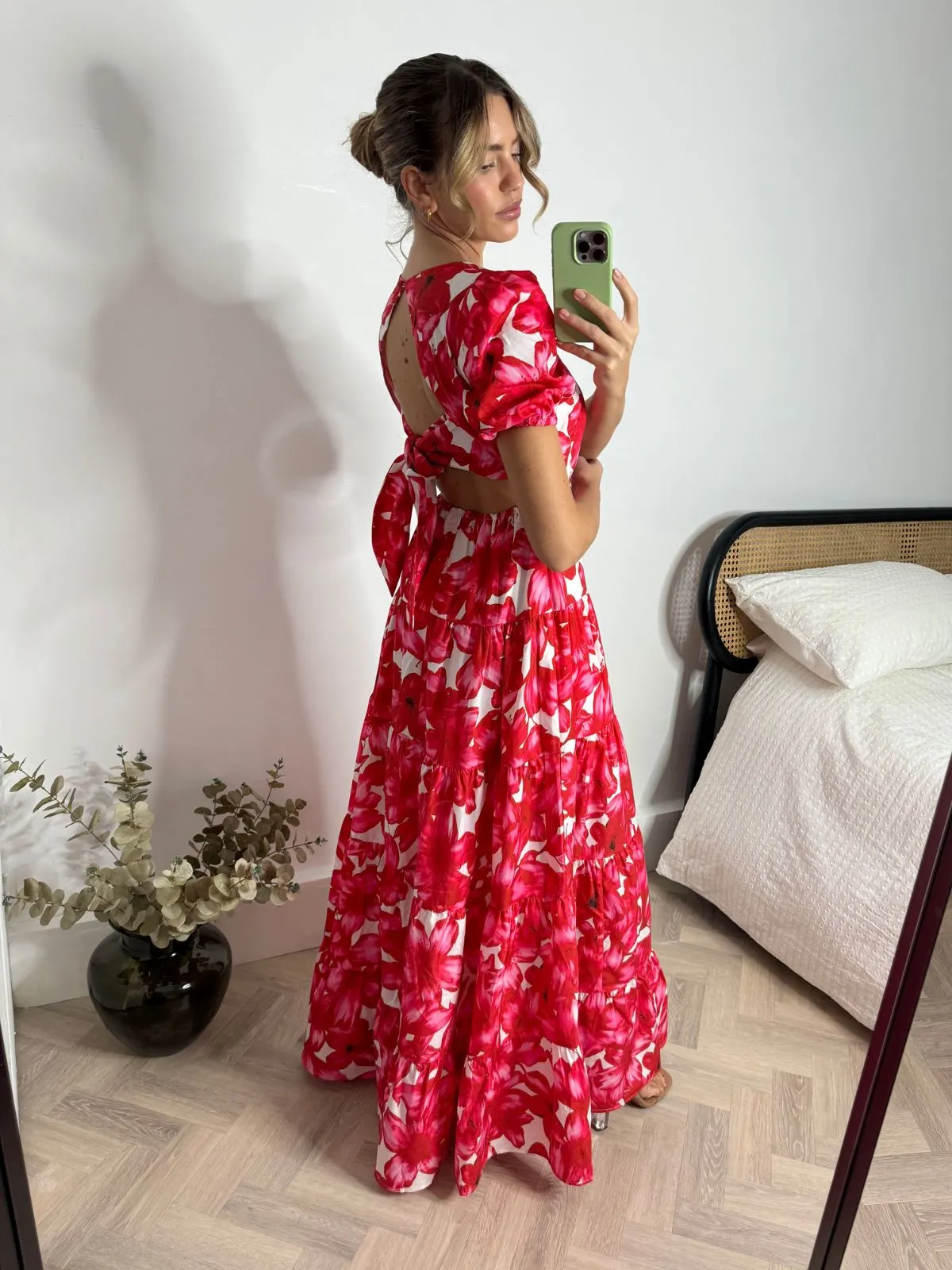 Fashion-Forward Fit Ribbed-Texture Zoe Tiered Cutout Maxi Dress / Red & White