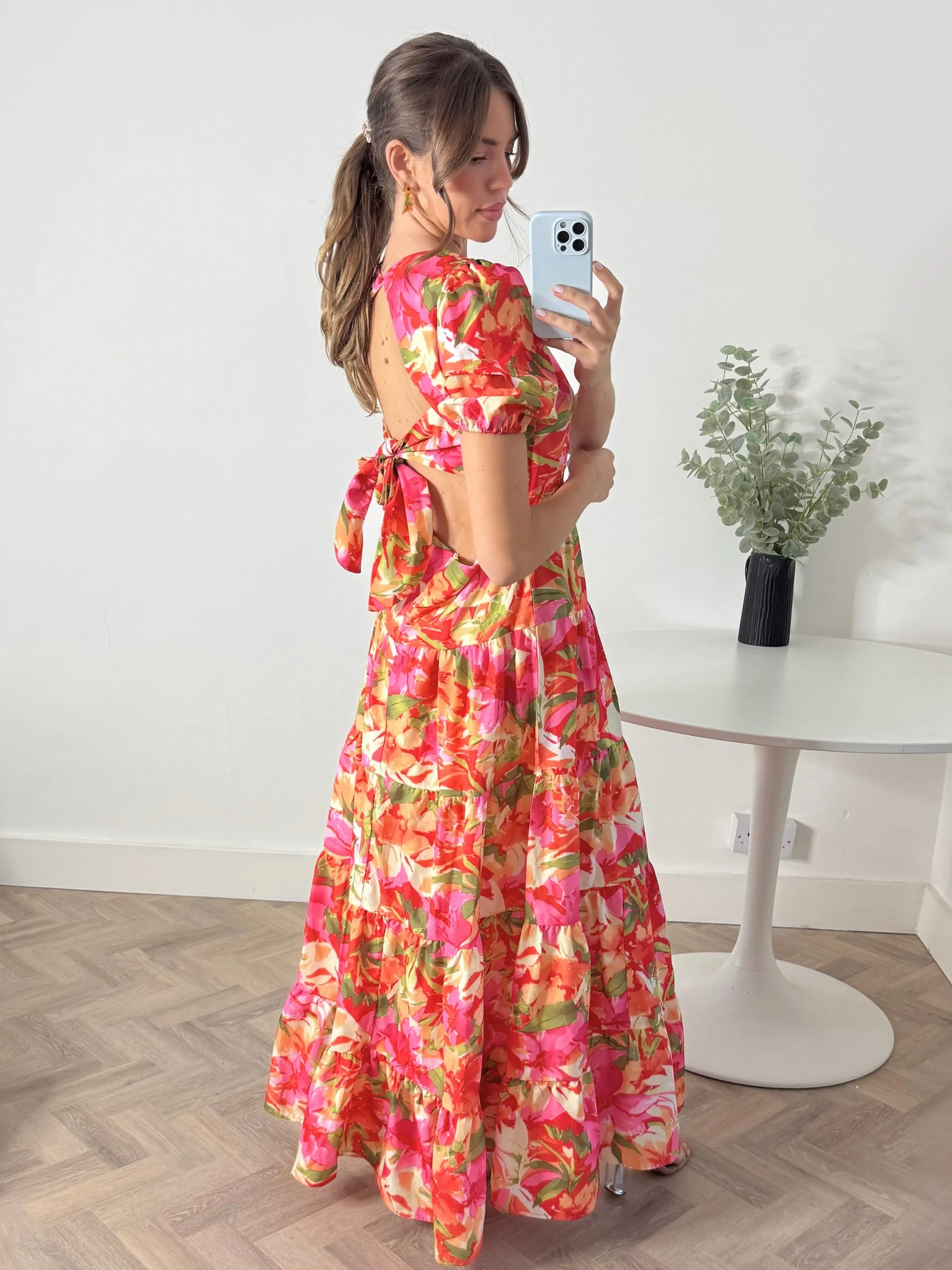 Zoe Tiered Cutout Maxi Dress / Tropical Print All-Day Fit