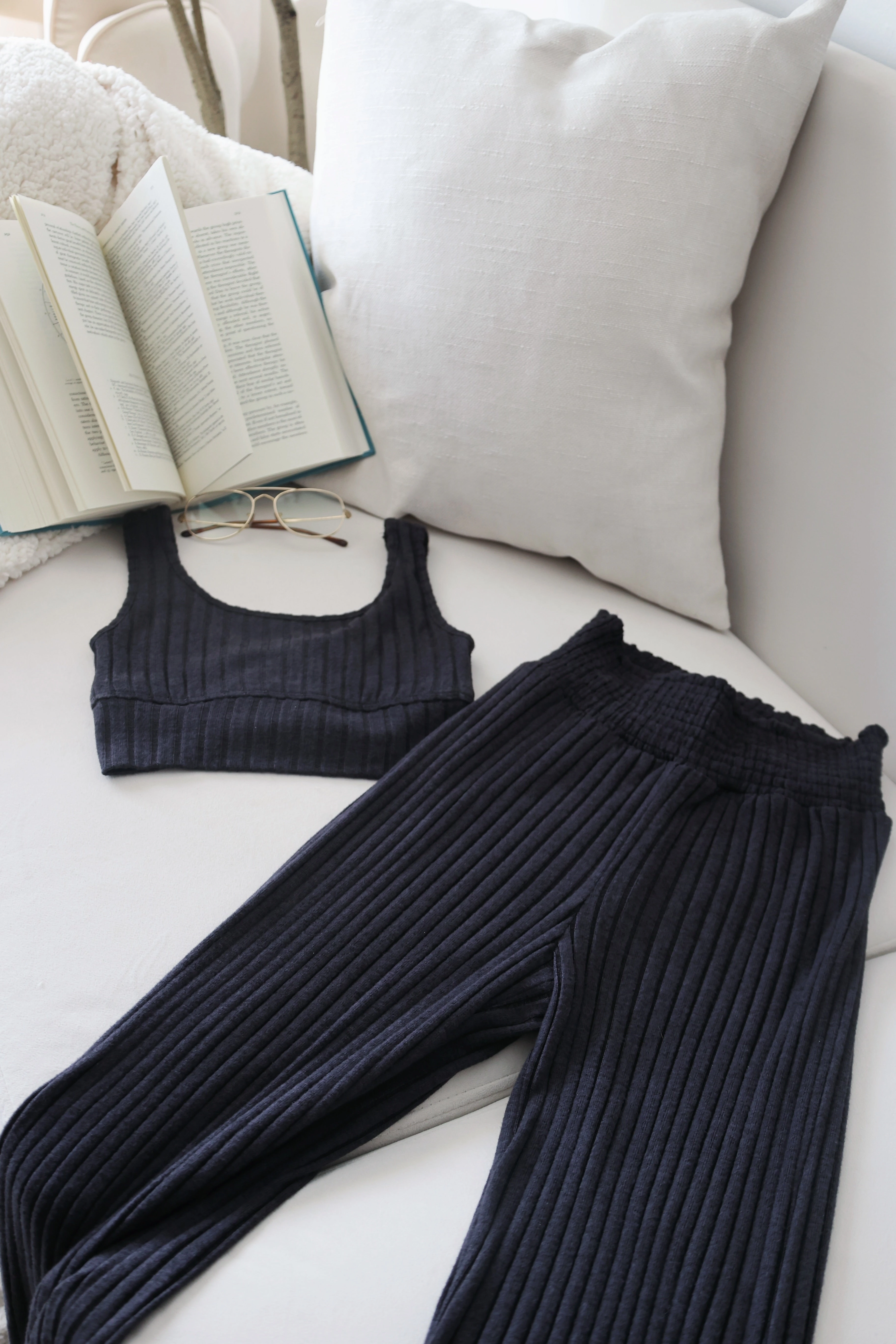 Compact Thermal Insulation Zoe Ribbed Tank Bra - Black Sand